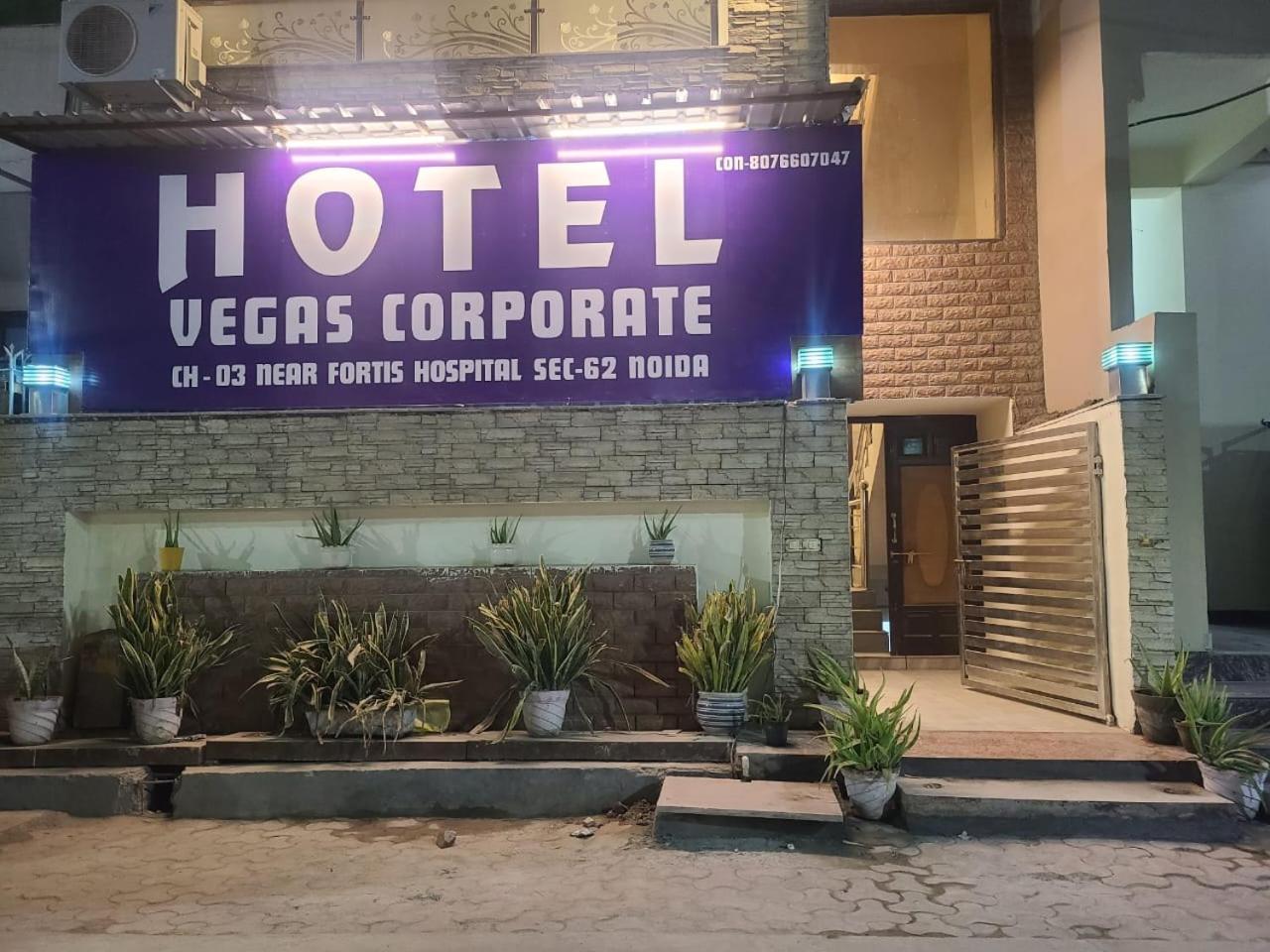 Hotel Vegas Corporate Suites Noida Dış mekan fotoğraf