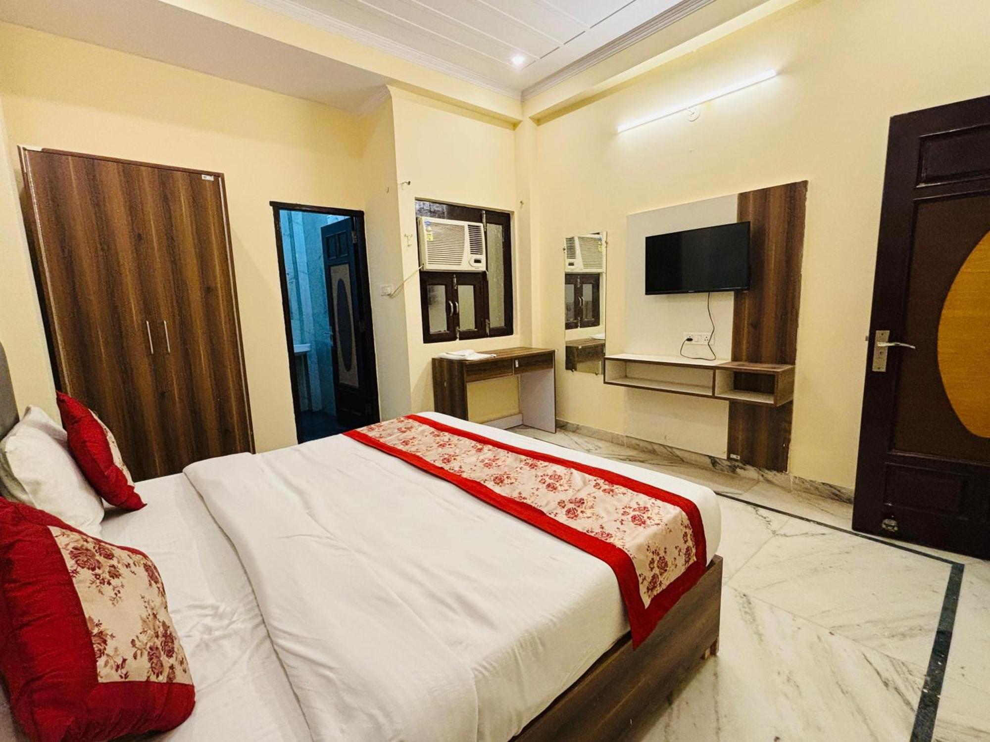 Hotel Vegas Corporate Suites Noida Dış mekan fotoğraf